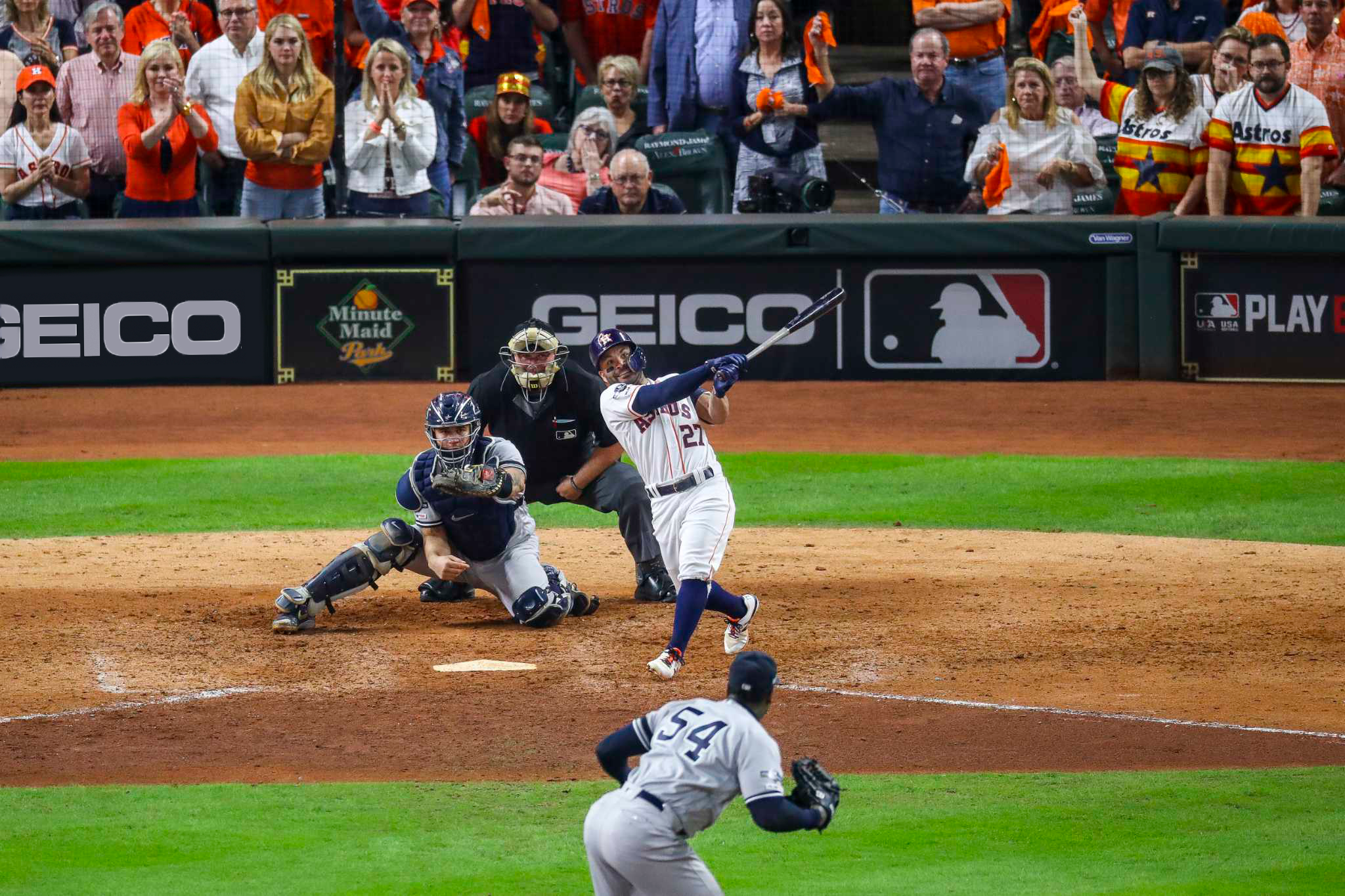 Van Wagner Predicts Biggest Revenue Season Yet for Major League Baseball and TV-Visible Advertising featured image